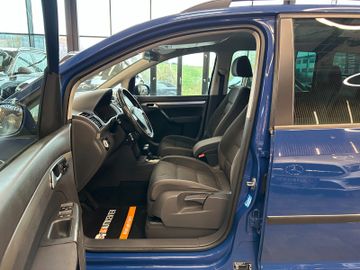 Volkswagen Touran  *7Sitzer*Navi*DSG*Sitzh*BiXenon*