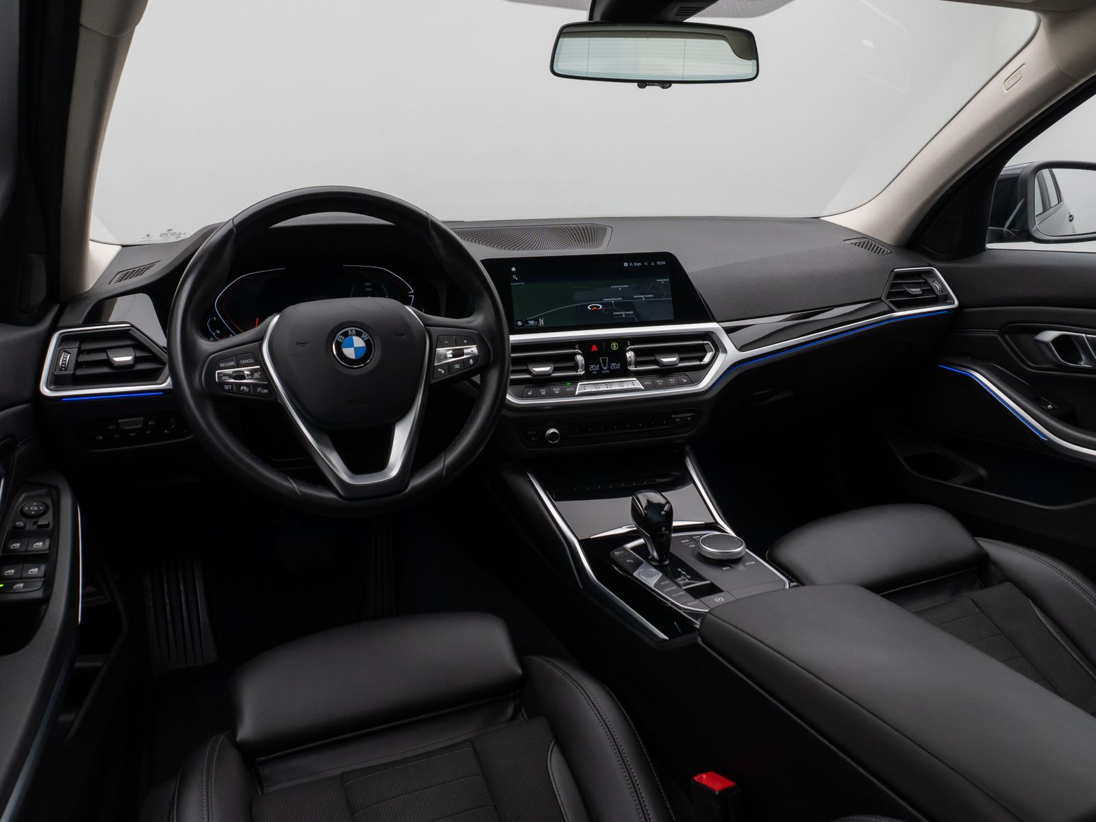 Fahrzeugabbildung BMW 320d xD HiFi Alarm DAB LED PDC Sportsitz Leder
