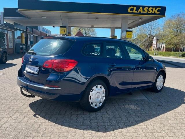 Opel Astra J Sports Tourer Edition