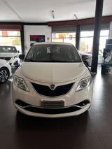 Lancia Ypsilon 0.9 TwinAir 85 CV 5 porte Metano  - Lancia Ypsilon: Kleinbus