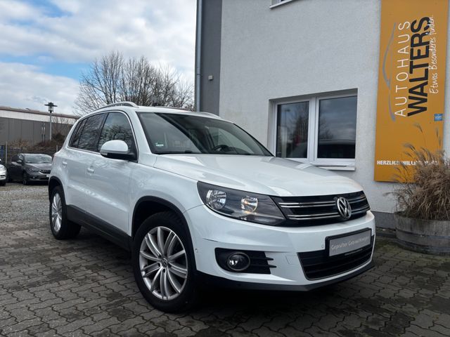 Volkswagen Tiguan  = Autom. - Schiebedach - Kamera - Pdc =