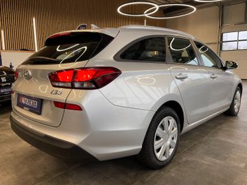 Hyundai i30 cw Trend *NAVI*KAMERA*PDC*CARPLAY*SHZ*LKRHZ*