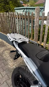 Moto Guzzi V85 TT E5+ STRADA NEUWERTIG! ZUBEHÖR! - Moto Guzzi V85 Strada