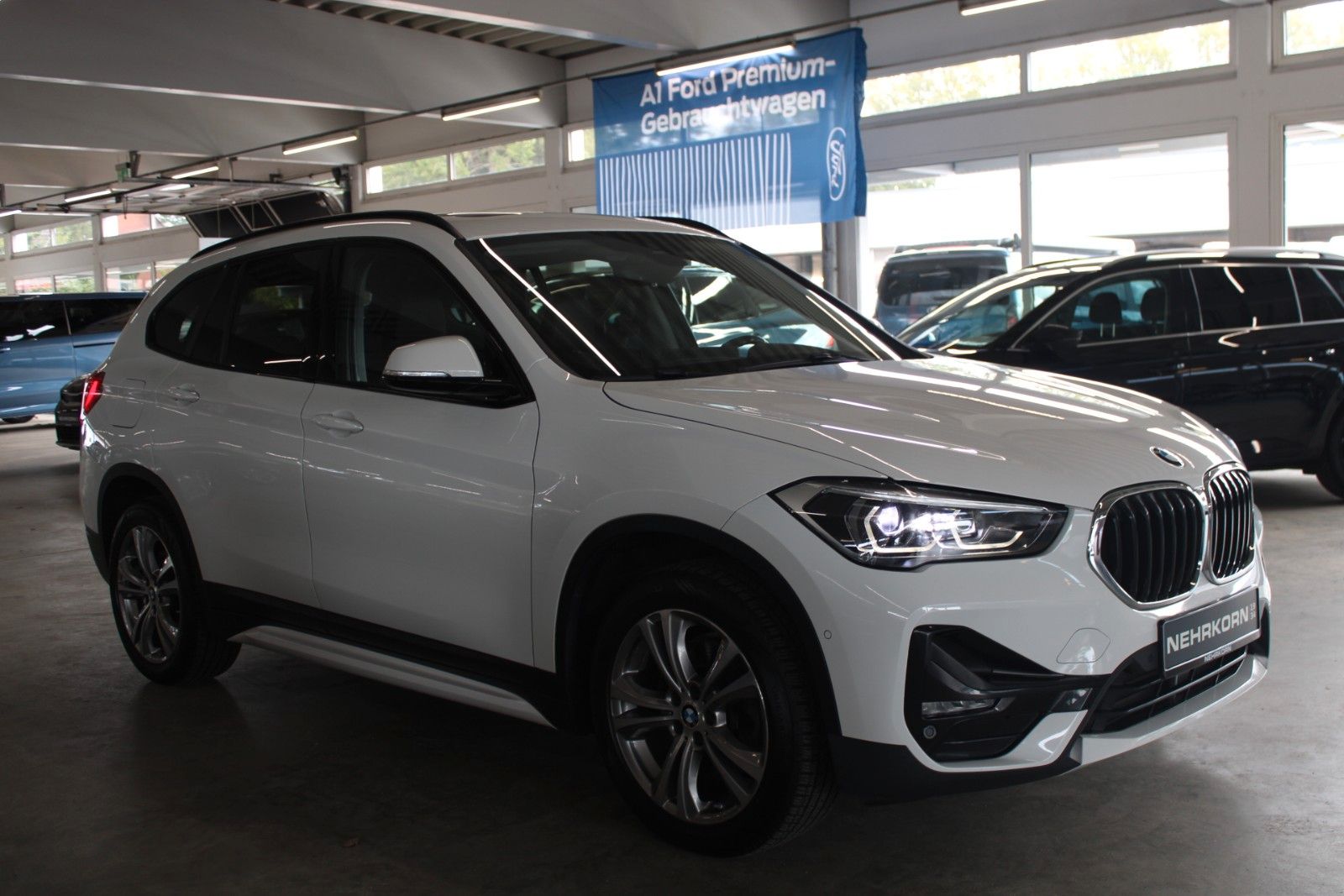 Fahrzeugabbildung BMW X1 xDrive20d Sport Line Aut. Pano AHK Leder LED