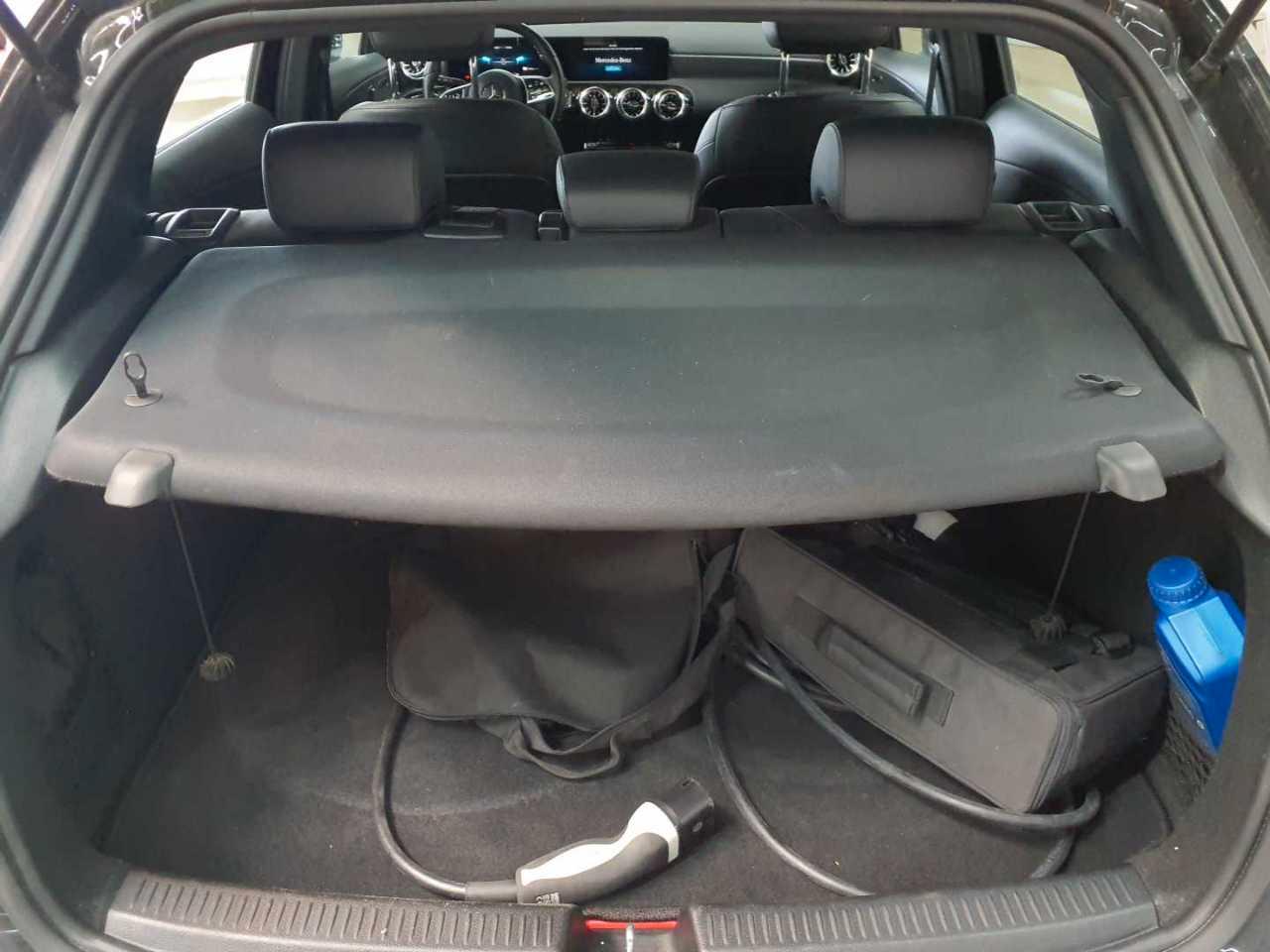 Mercedes-Benz A 250e -Progressive AHK BusiP AssiP Beam