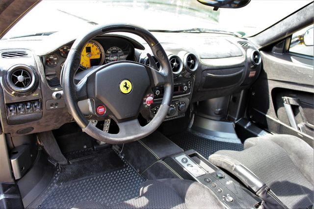 Fahrzeugabbildung Ferrari 430 Scuderia | Giallo Modena | NART | Carbon |