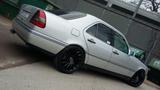 Mercedes-Benz C 220 ELEGANCE Elegance Silber Metallic - : Silber, Limousine, Metallic