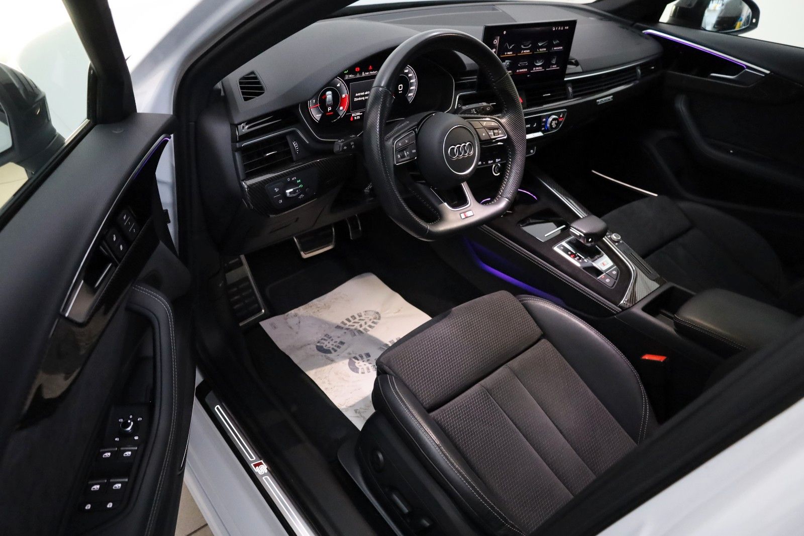 Fahrzeugabbildung Audi S4 Avant 3.0 TDI quattro TLeder,Navi,LED,PanDach