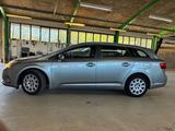 Toyota Avensis Kombi Life 1,8VVT - gebrauchte Toyota Avensis aus dem Jahr 2013