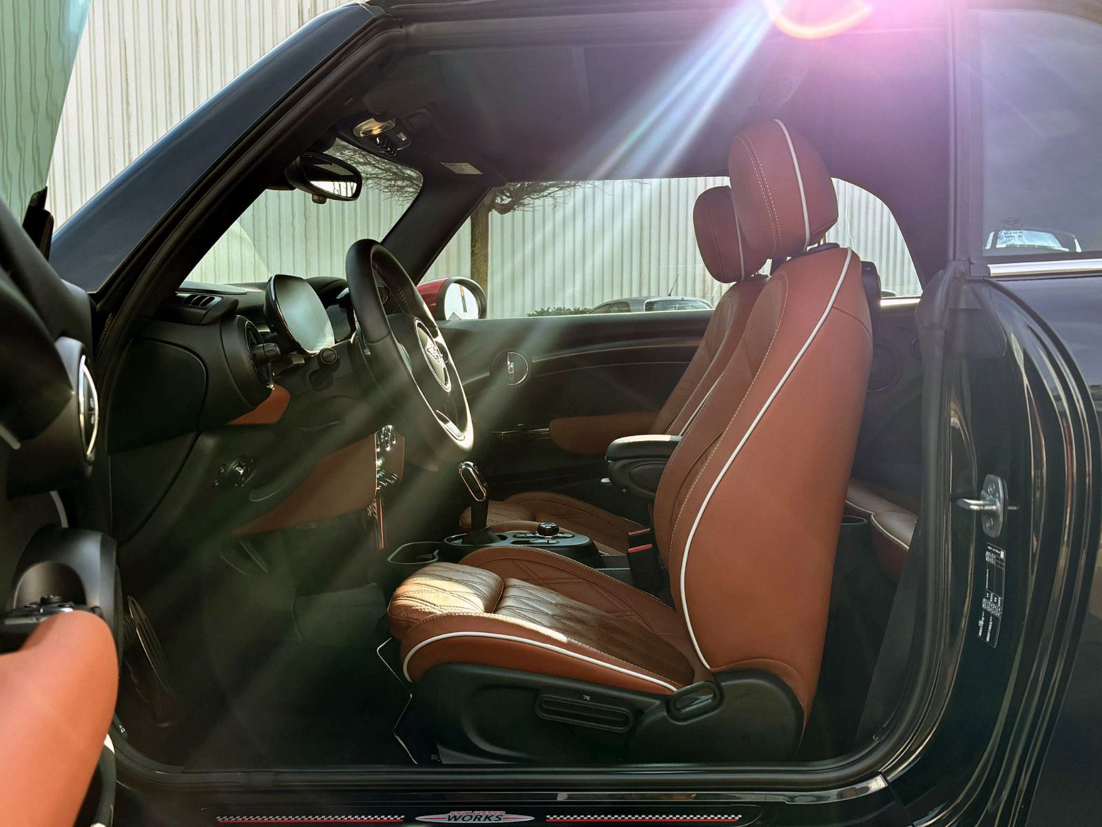 Fahrzeugabbildung MINI John Cooper Works Cabrio ACC LED KAM PDC H&K HUD