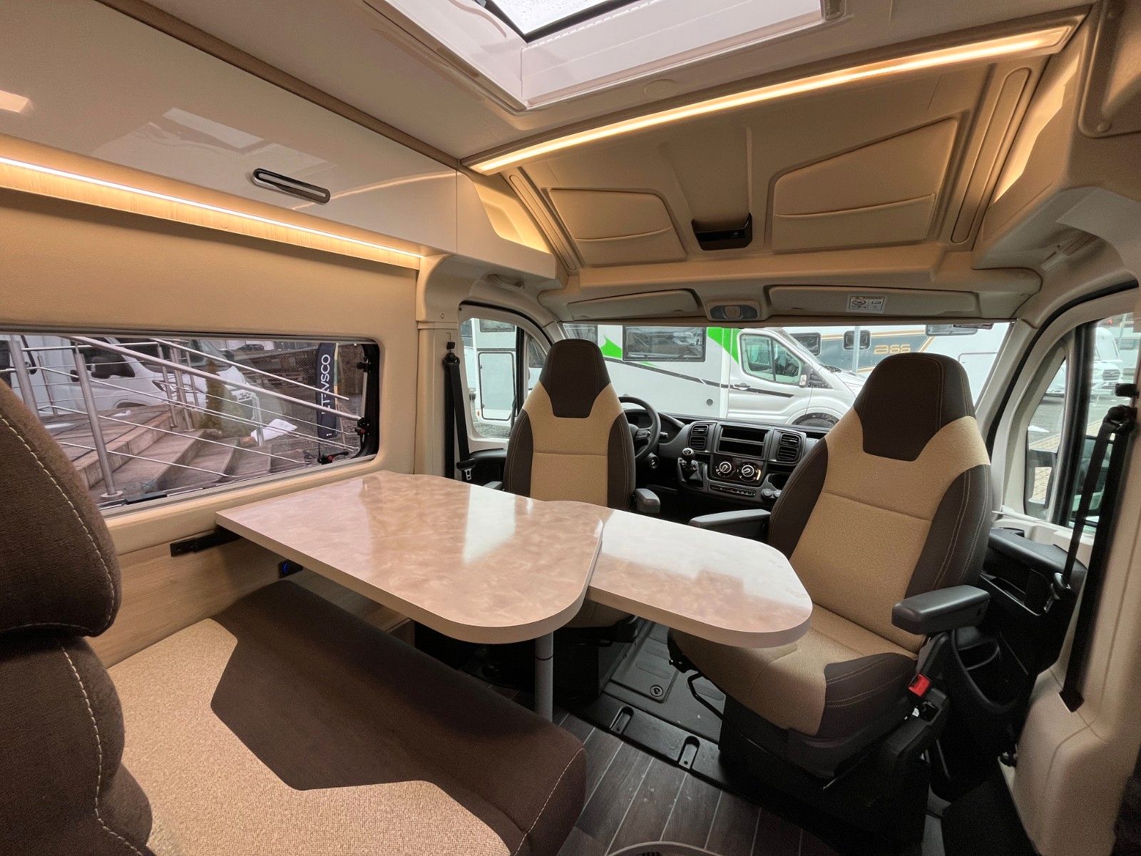 Fahrzeugabbildung Forster Vantasy V 599 HB *Modell26*Rückfahrkam.*Dieselhz