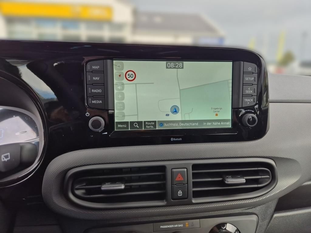 Erstes Annaberger Autohaus -  Hyundai i10 Navi+Kamera+Klima+ Tempomat+ISOFIX - Bild 9