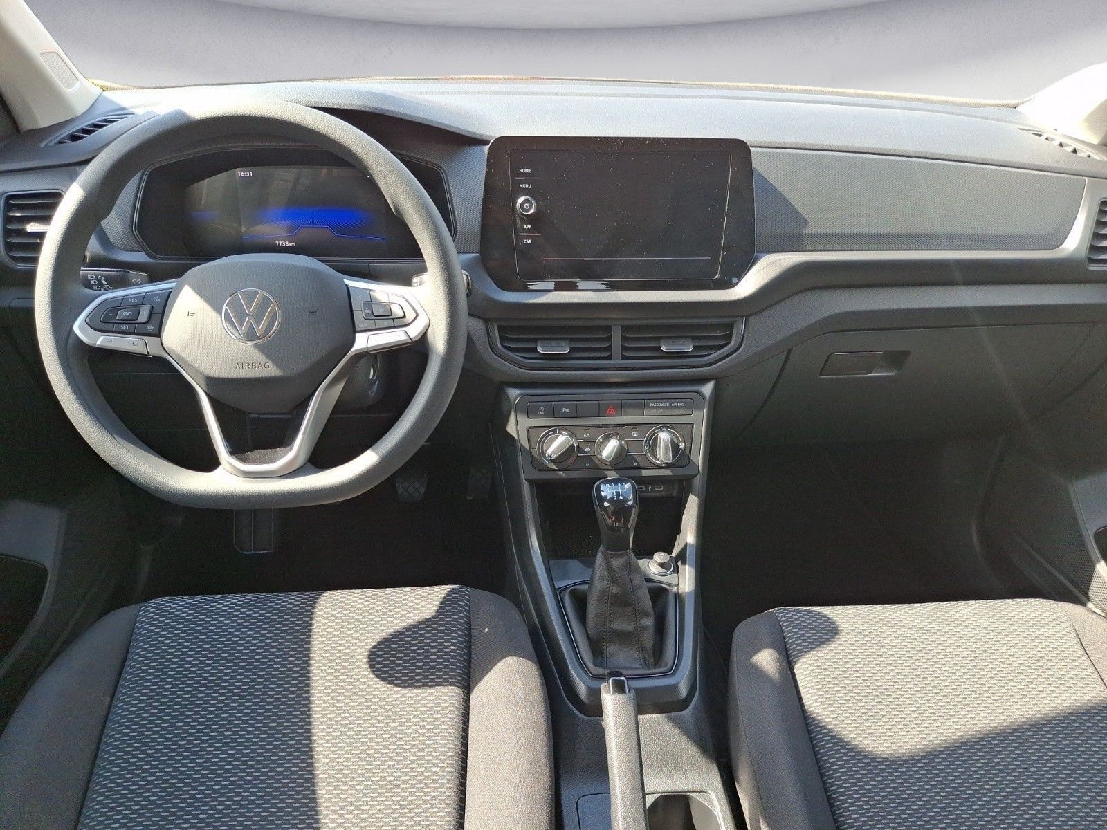 Volkswagen T-Cross - Bild 11