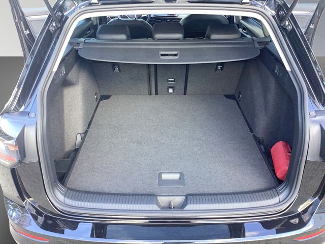 Golf VIII Variant 2.0TDI DSG Style AHK