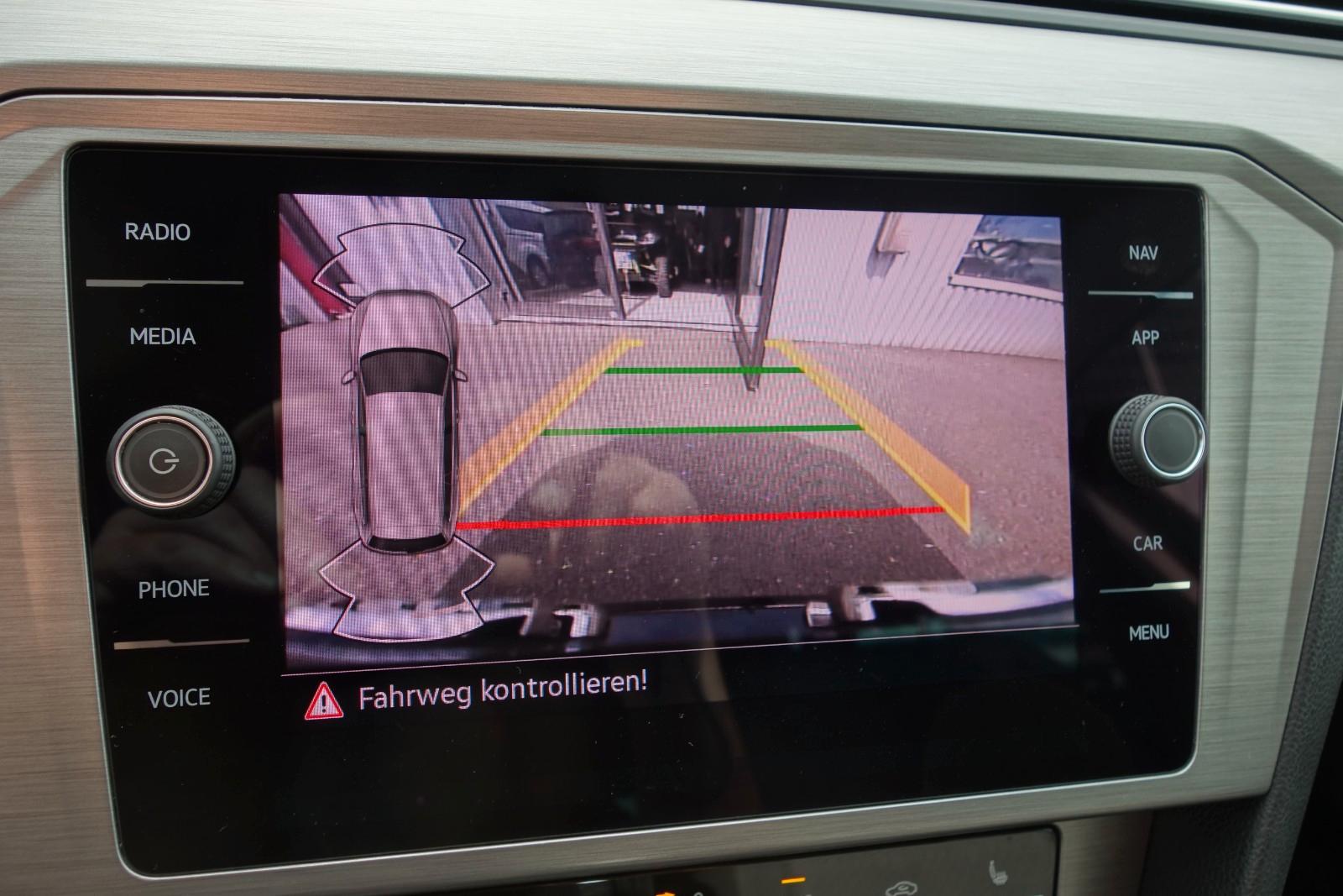 Volkswagen Passat LED AHK Kamera elektr. Heckklapp, миниатюра 15