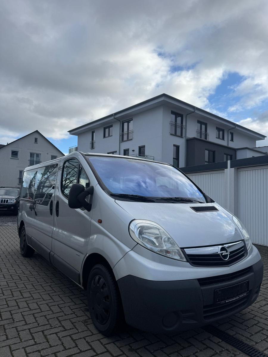 Opel Vivaro 2.0 CDTI Van Bus Lang 9 Sitze 2.8T Gesamt