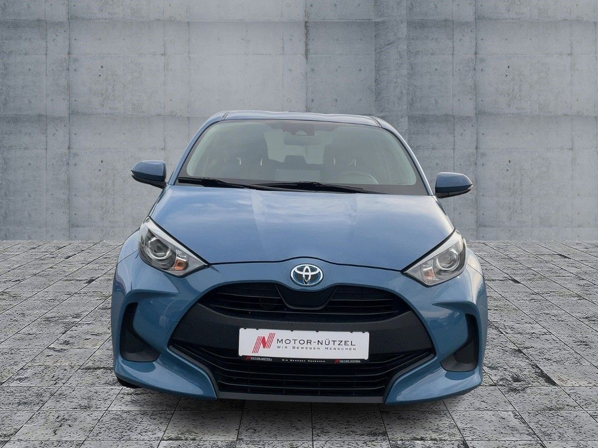 Toyota Yaris 1.5 l Hybrid COMFORT ACC+PDC+APP+MFA+MFL imagem 3