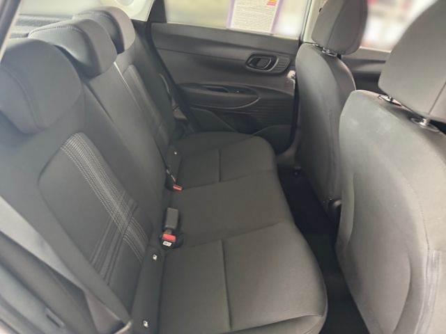 Fahrzeugabbildung Hyundai BAYON FL (MY25) 1.0 T-GDI Select Navi Kamera Ein