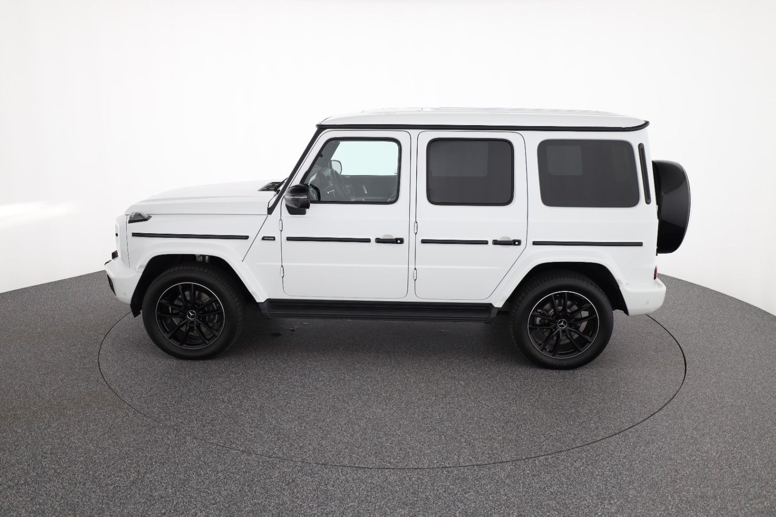 Mercedes-Benz G  450 d AMG Line Night Paket AHV 20 Zoll imagem 2