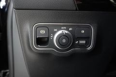 Fahrzeugabbildung Mercedes-Benz B 180D SYTLE NAVI/LED/KAMERA/SH/VIRTUAL/TEMP/AHK