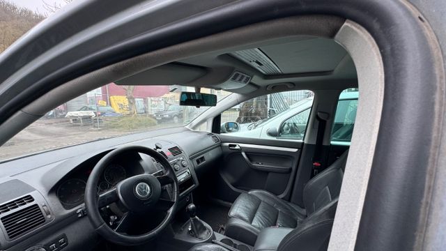 Volkswagen Touran 2.0 TDI TÜV6-26!LEDER+XENON!ERST LESEN!FP