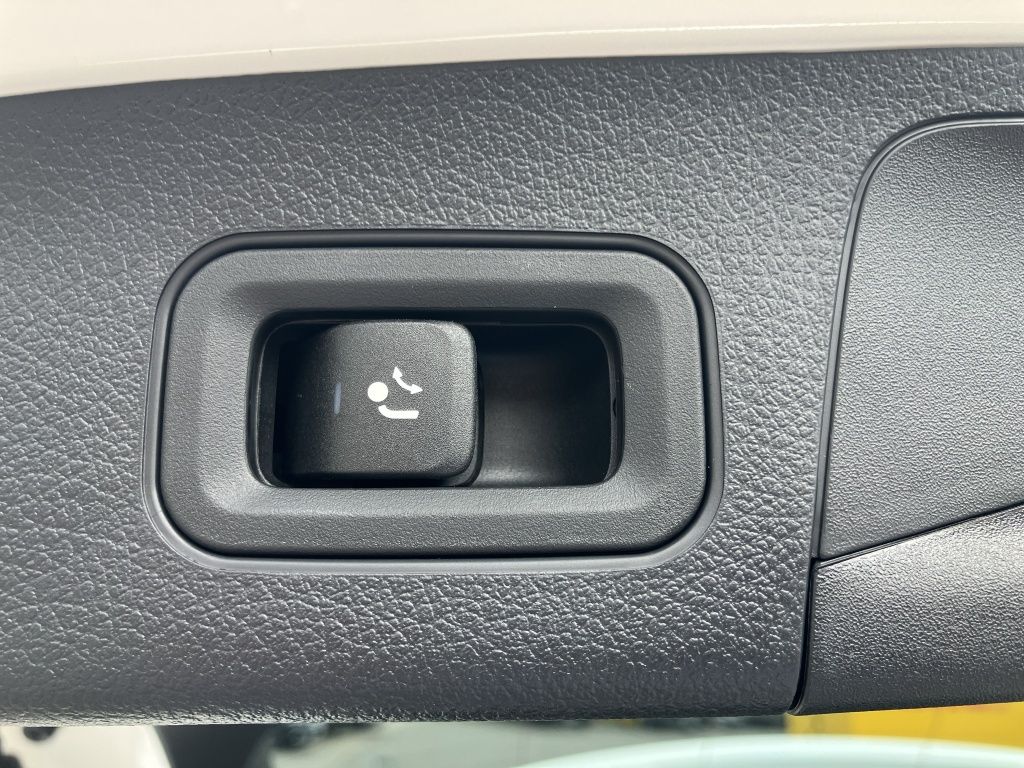 Fahrzeugabbildung Mercedes-Benz EQA 250+ AMG*NIGHT*PANO*AHK*MEMO*KAM*NAVI*LED