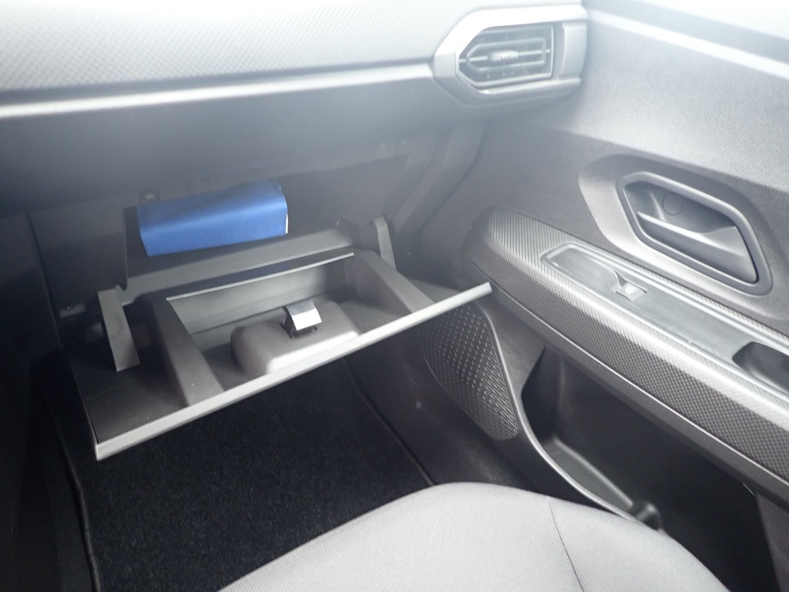 Fahrzeugabbildung Dacia Sandero Essential SCe 65