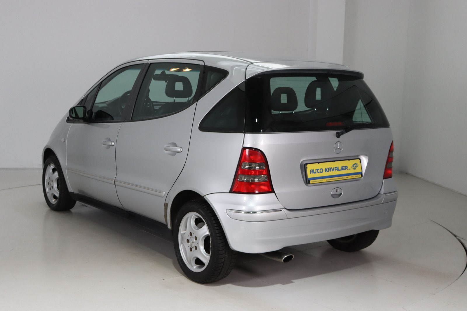 Fahrzeugabbildung Mercedes-Benz A 160 AVANTGARDE * Teill. * HU/AU 04.26