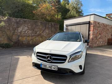 صورة 3 لـ 2014 Mercedes-BENZ GLA