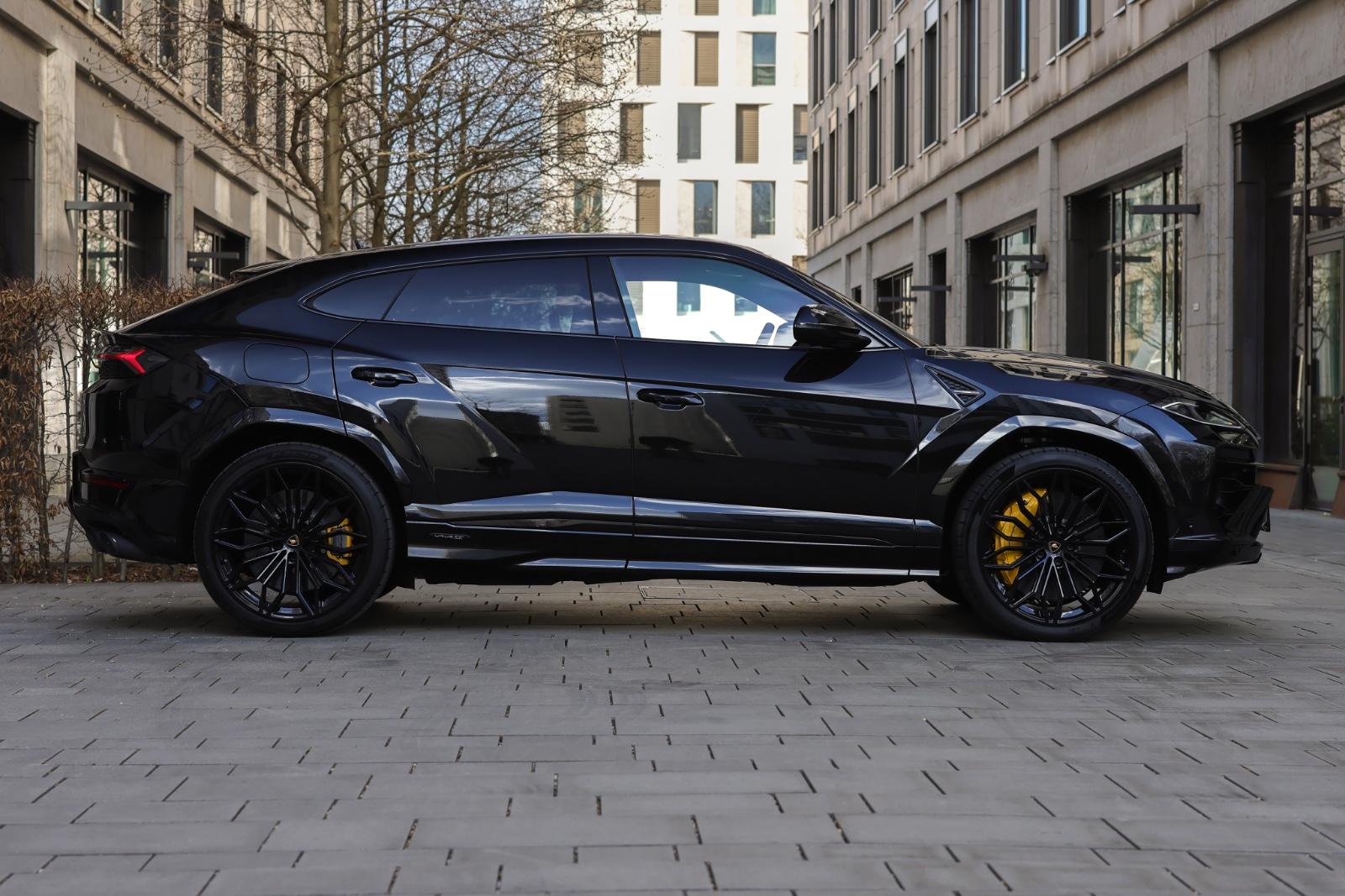 Lamborghini Urus 4.0 V8 SE | Panorama | Carbon | ANIMA