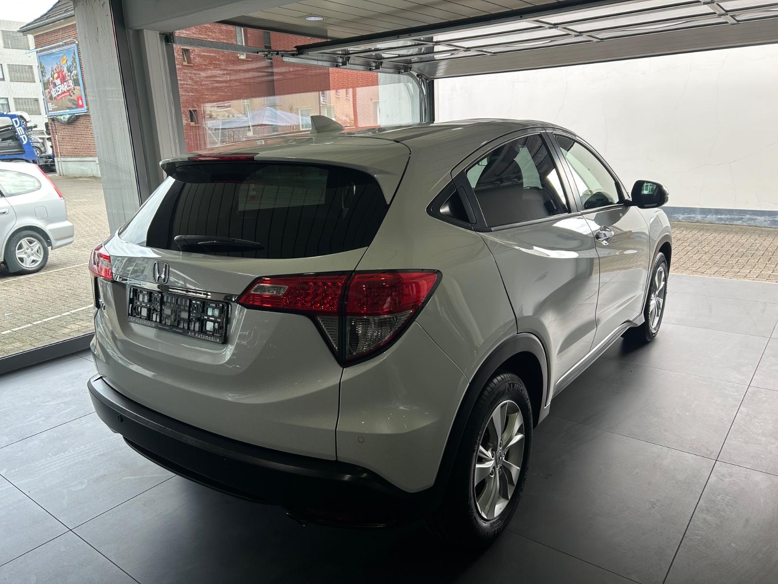 HONDA HR-V 1.5 I-VTEC 131CH - ELEGANCE - GPS - CAMÉRA - 1ERE MAIN - HISTORIQUE ENTRETIEN COMPLET