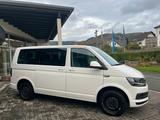 Volkswagen T6 Transporter Kasten-Kombi Kombi 9 Sitzer / AHK - gebrauchte VW T6 Transporter aus dem Jahr 2015