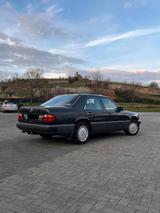 Mercedes-Benz 260E W124  - Mercedes 260 mit Schiebedach