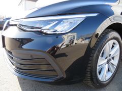 VW Golf VIII Variant 2.0 TDI Life DSG LED Navi Ahk VW Golf VIII Variant 2.0 TDI Life DSG LED Navi Ahk