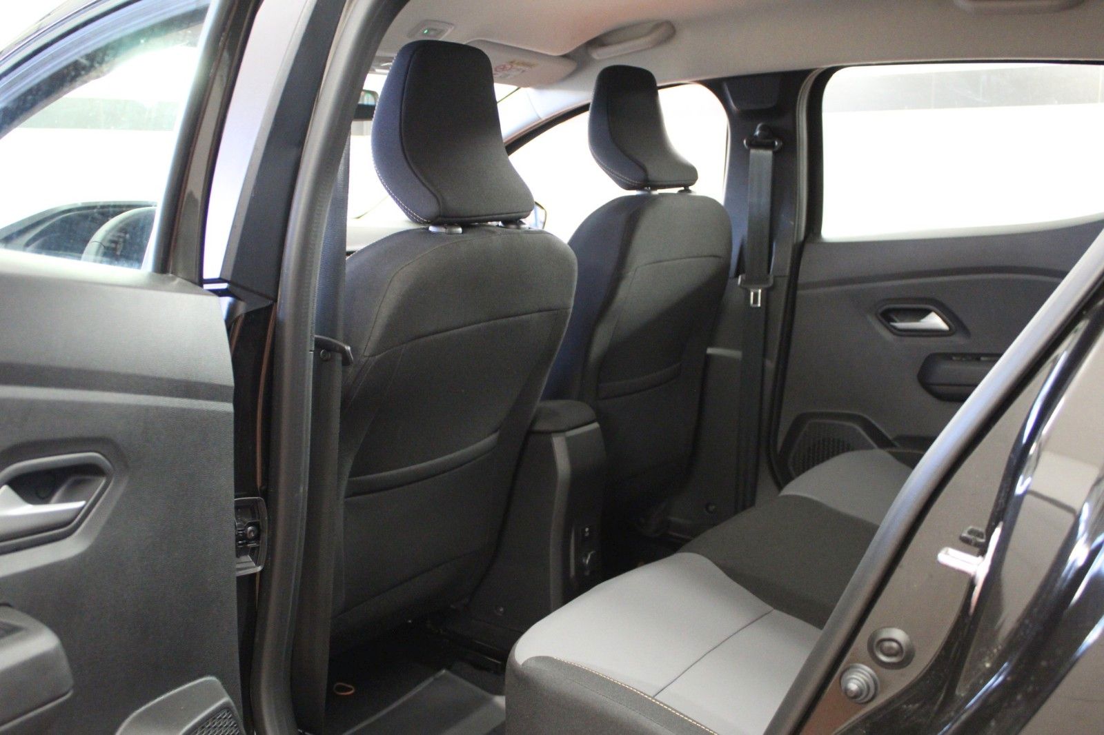 Fahrzeugabbildung Dacia Sandero Stepway TCe 90 auto Extreme*City-Paket*