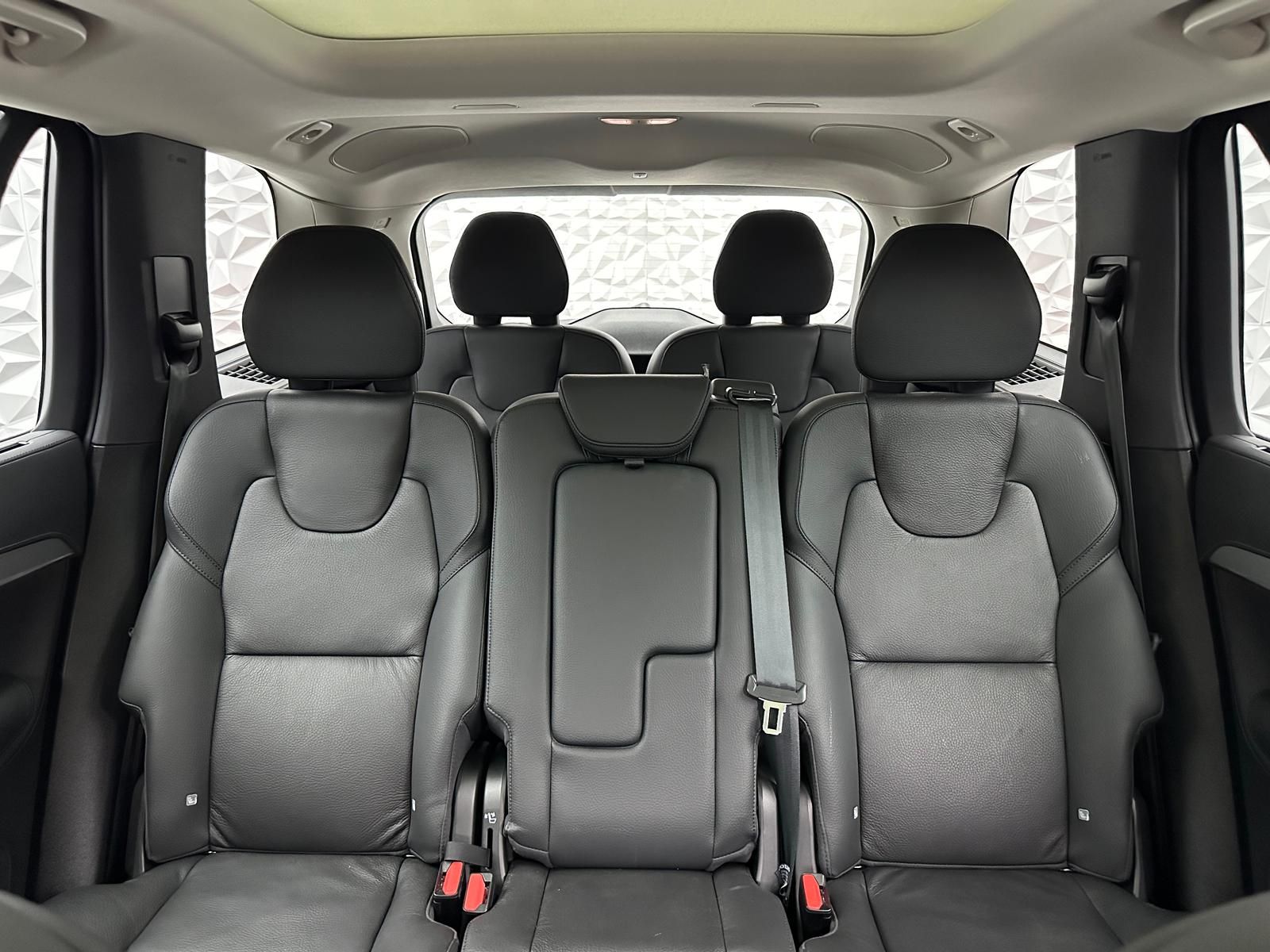 Fahrzeugabbildung Volvo XC90 B5PLUS BRIGHT/AWD/STDHZ/PANO/H&K/ACC/360°
