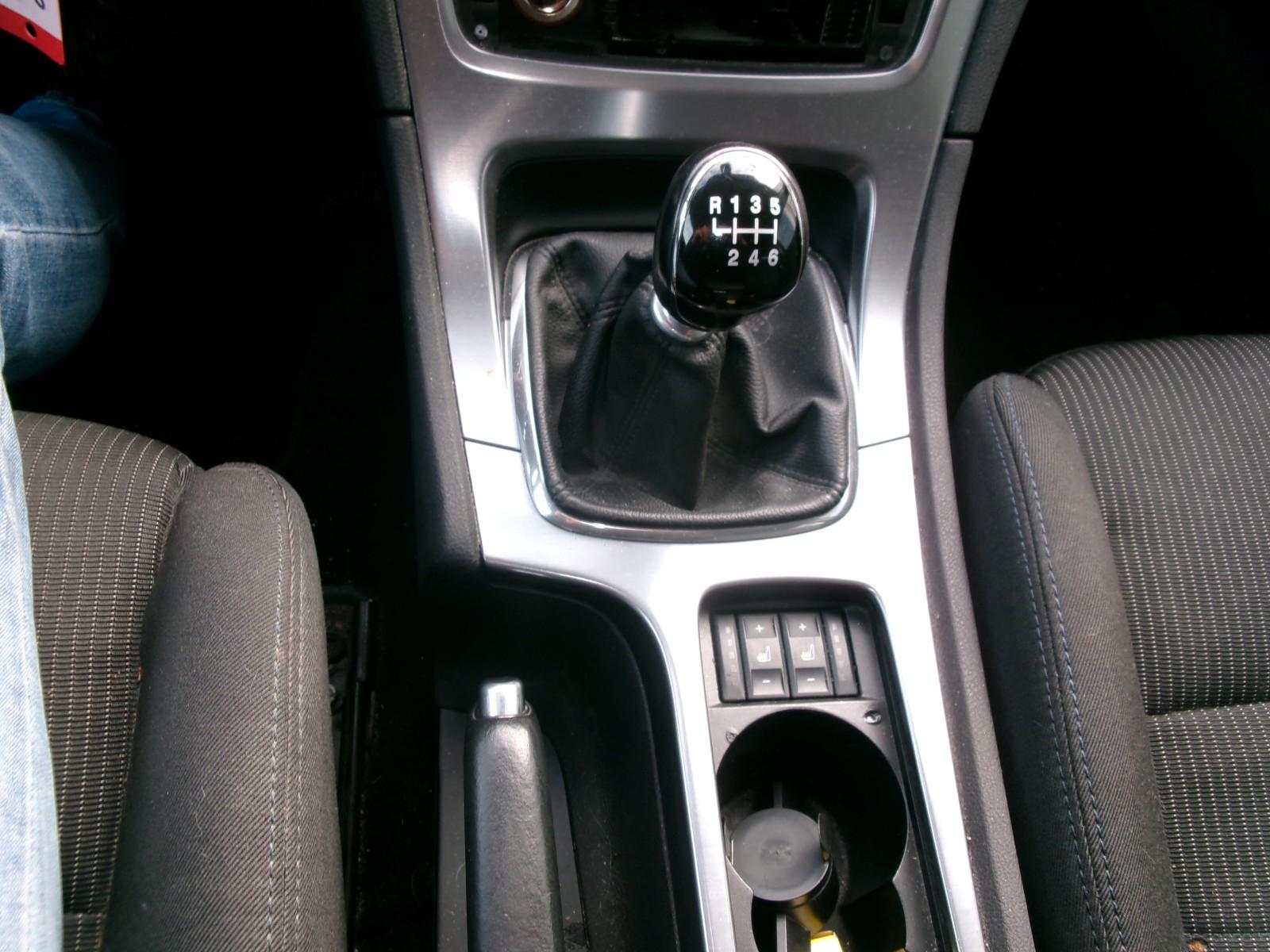 Ford Mondeo 2011 — photo 15
