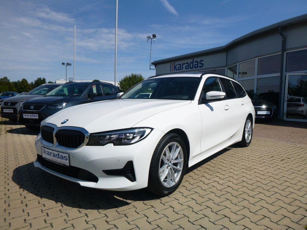BMW 320d Touring >HeadUp/AHK/LED/PANO/PDC/SHZ<