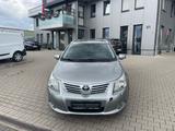 Toyota Avensis Kombi Executive 2.2 150PS Automatik - Toyota Avensis mit Diesel-Antrieb: Kombi, Automatik, 2.2