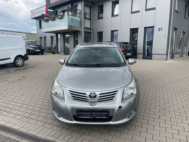 Toyota Avensis Kombi Executive 2.2 150PS Automatik