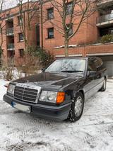 Mercedes-Benz TE 220 TÜV Neu Rostfrei - Mercedes-Benz E 220 mit Benzin-Antrieb: Kombi
