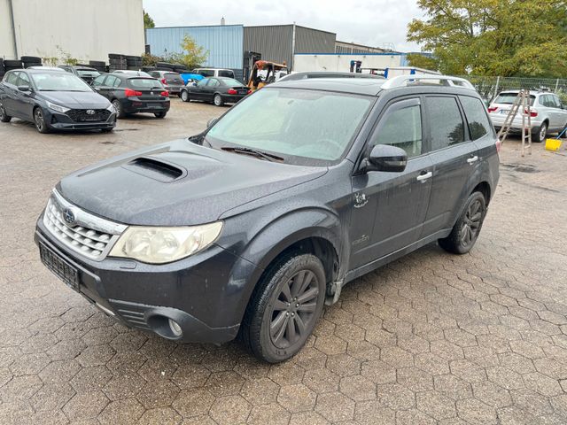 Subaru Forester 2.0 Edition 4x4, Leder, Navi, AHK