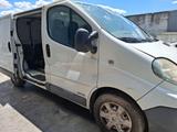 Renault Trafic T27 2.0 dCi/115 PC-TN Passenger B - Renault Trafic: Passenger