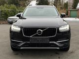 Volvo XC 90 XC90 Momentum AWD+7 Sitzer+AHK+ - Volvo: 7 Sitzer