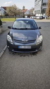 Toyota Auris 1.33 - Toyota Auris Gebrauchtwagen in Stuttgart