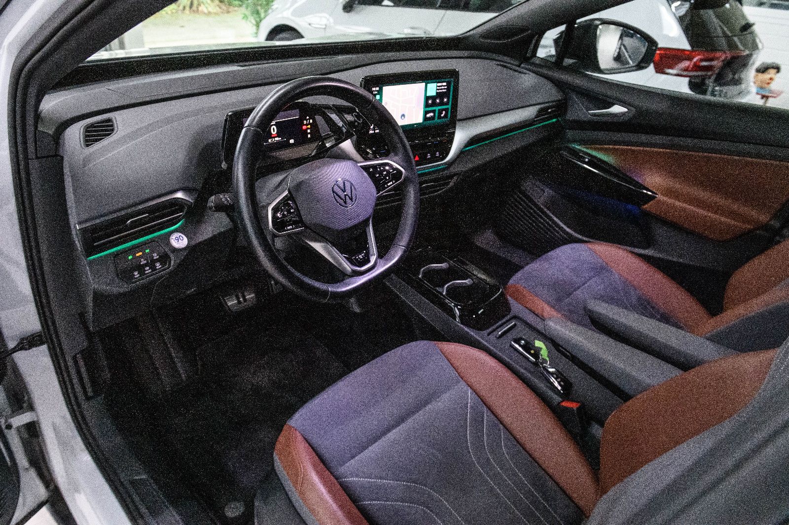 Fahrzeugabbildung Volkswagen ID.4 Pro Performance LED+NAVI+ACC+KAM+WÄRMEP+AHK