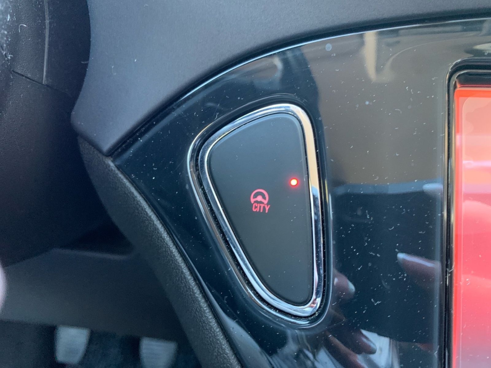 Fahrzeugabbildung Opel Corsa 1.4 Edition Allwetter