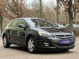 Opel Astra J 5-trg. Selection *Tüv Neu* - Opel Astra: Limousine, J
