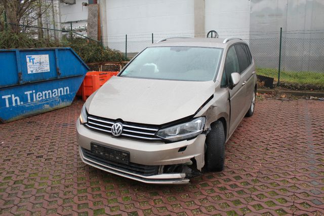 Volkswagen Touran Comfortline BMT/7-Sitzer/AHK/ACC