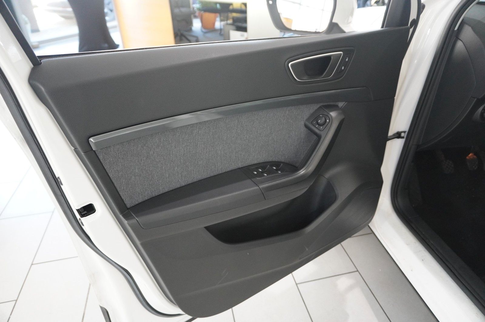 Fahrzeugabbildung SEAT Ateca 2.0 TDI STYLE NAVI/LED/SHZ/TEMP./PDC/DAB+